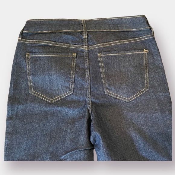 NWT Old Navy Mid Rise Jeans Size 6 Regular  Super Skinny - Picture 2 of 9